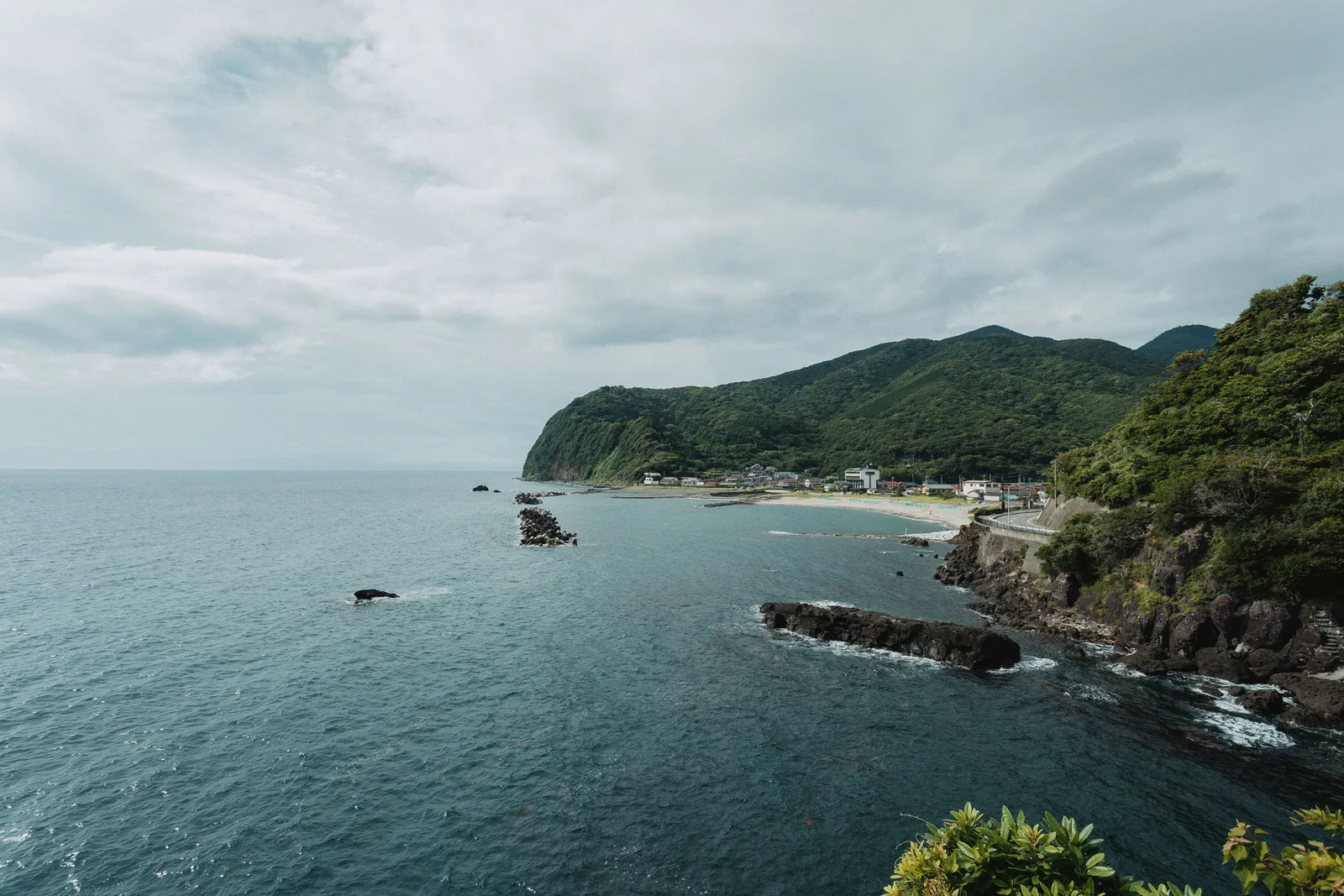 The coastline of western Izu with a headland running out into the sea